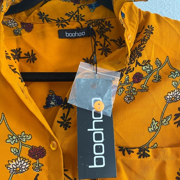 NWT Bohoo Floral Oversized Button Down - Picture 2 of 6